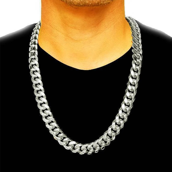 18mm Cuban Link Chain available in Gold, Silver, Stainless. 60cm, 70cm and 90cm