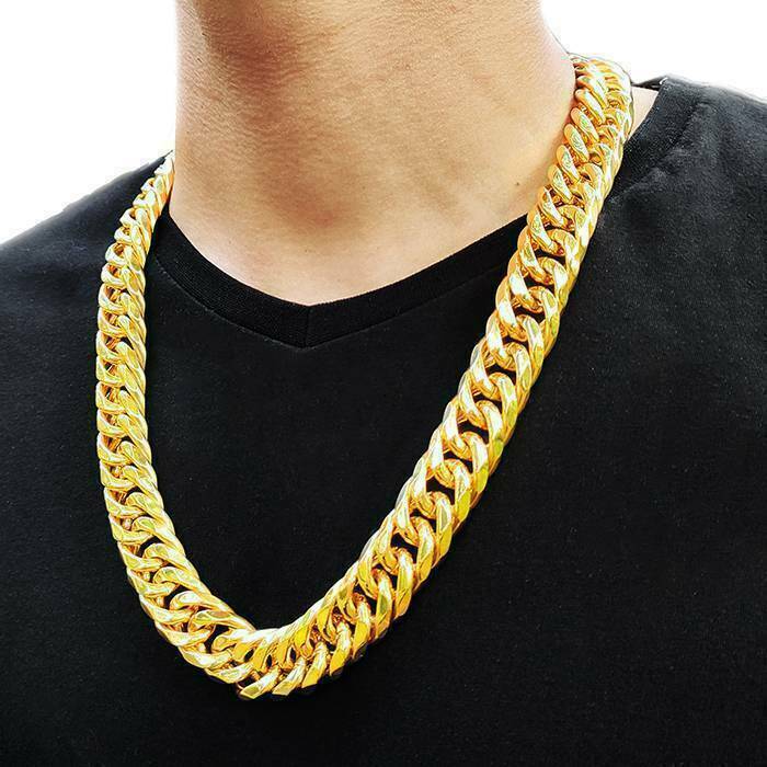 21mm Cuban Link Chain. Available in gold, silver and stainless steel. 70cm, 75cm and 90cm