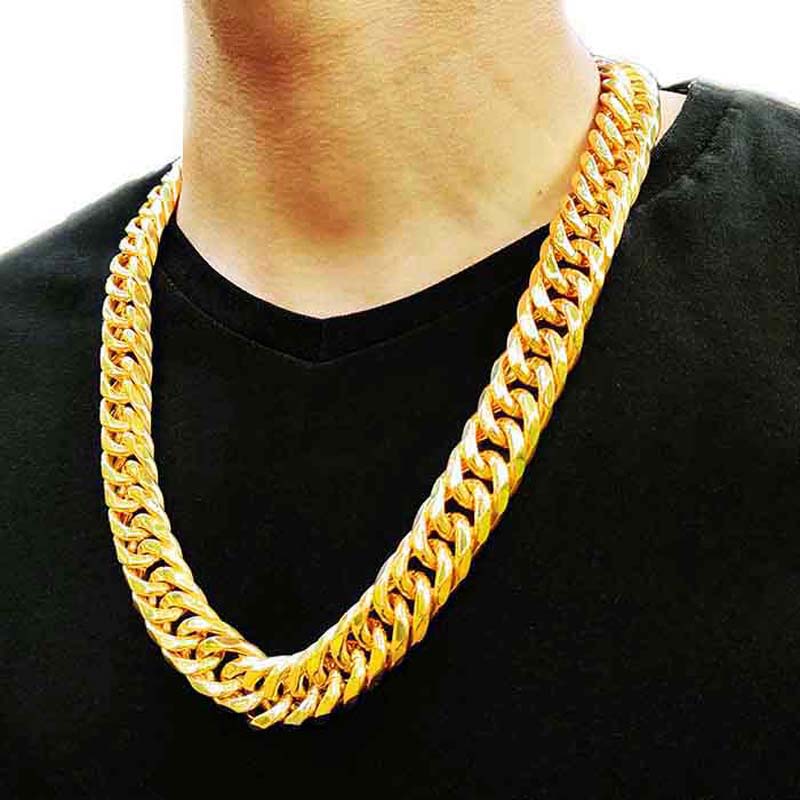 21mm Cuban Link Chain. Available in gold, silver and stainless steel. 70cm, 75cm and 90cm