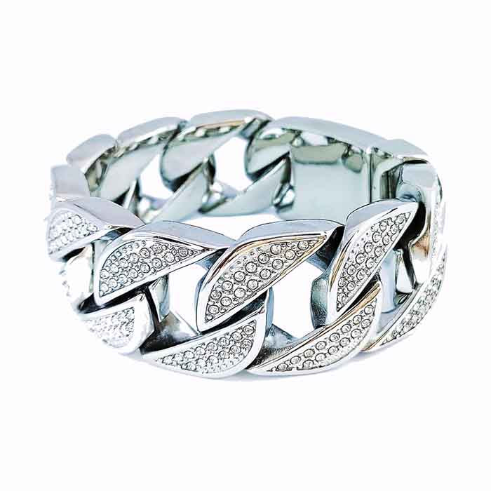 32mm Iced Cuban Link Bracelet. Available in gold and silver.22cm, 24cm and 26cm lengths available.